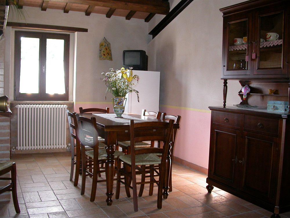 Gasthaus Antica Dimora Sarnano Exterior foto