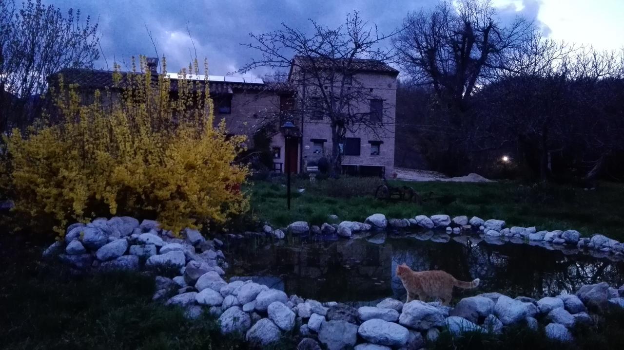 Gasthaus Antica Dimora Sarnano Exterior foto