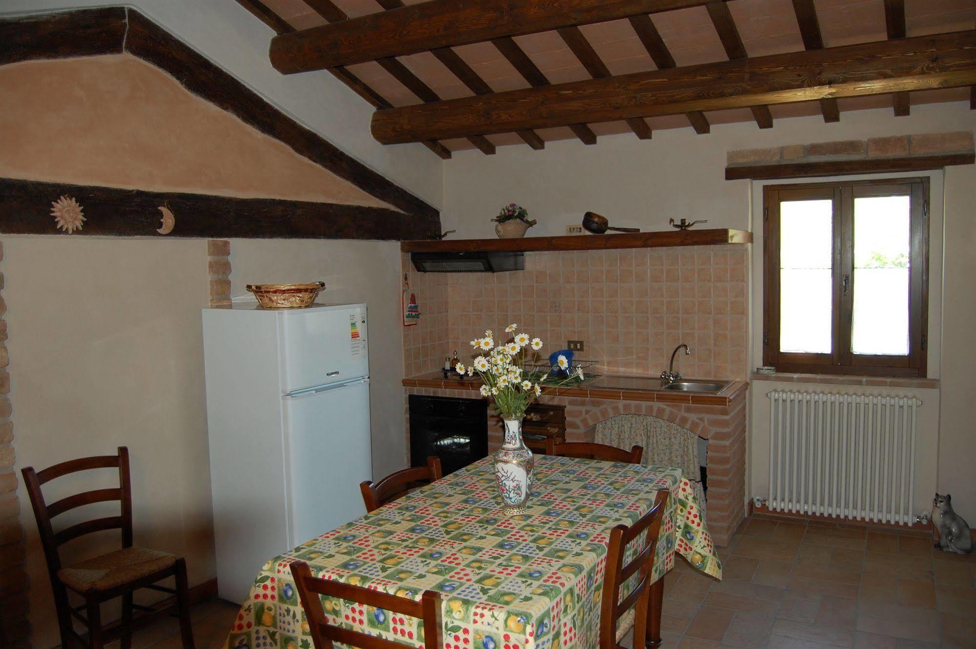 Gasthaus Antica Dimora Sarnano Exterior foto