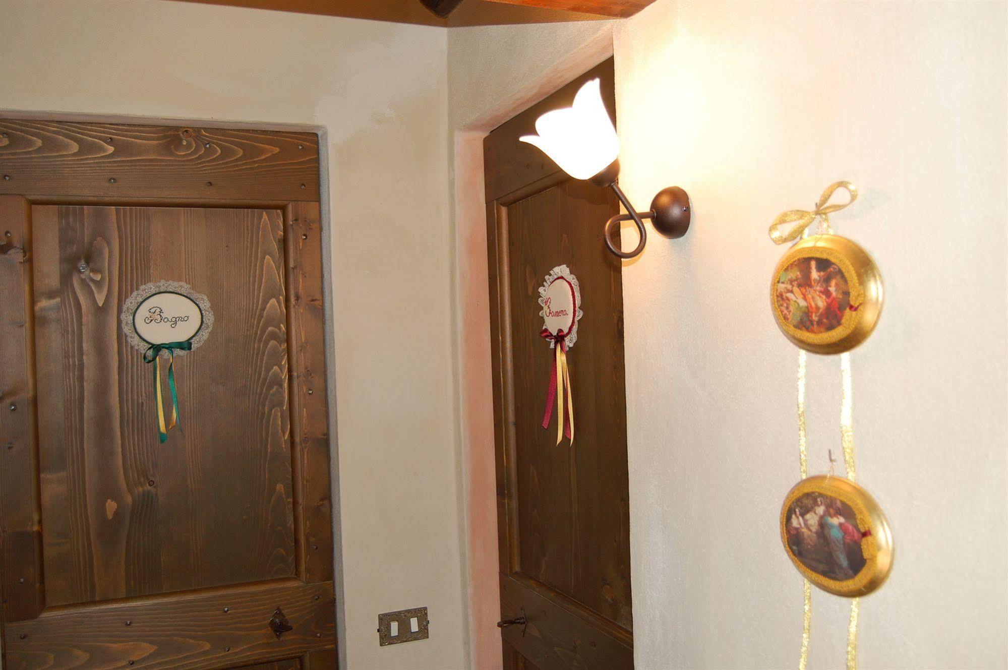 Gasthaus Antica Dimora Sarnano Exterior foto